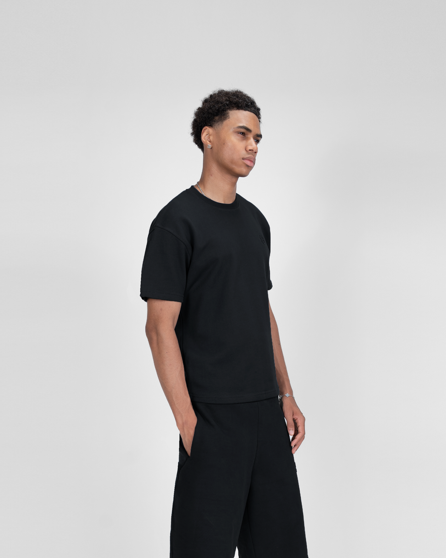SU REGULAR T-SHIRT - BLACK