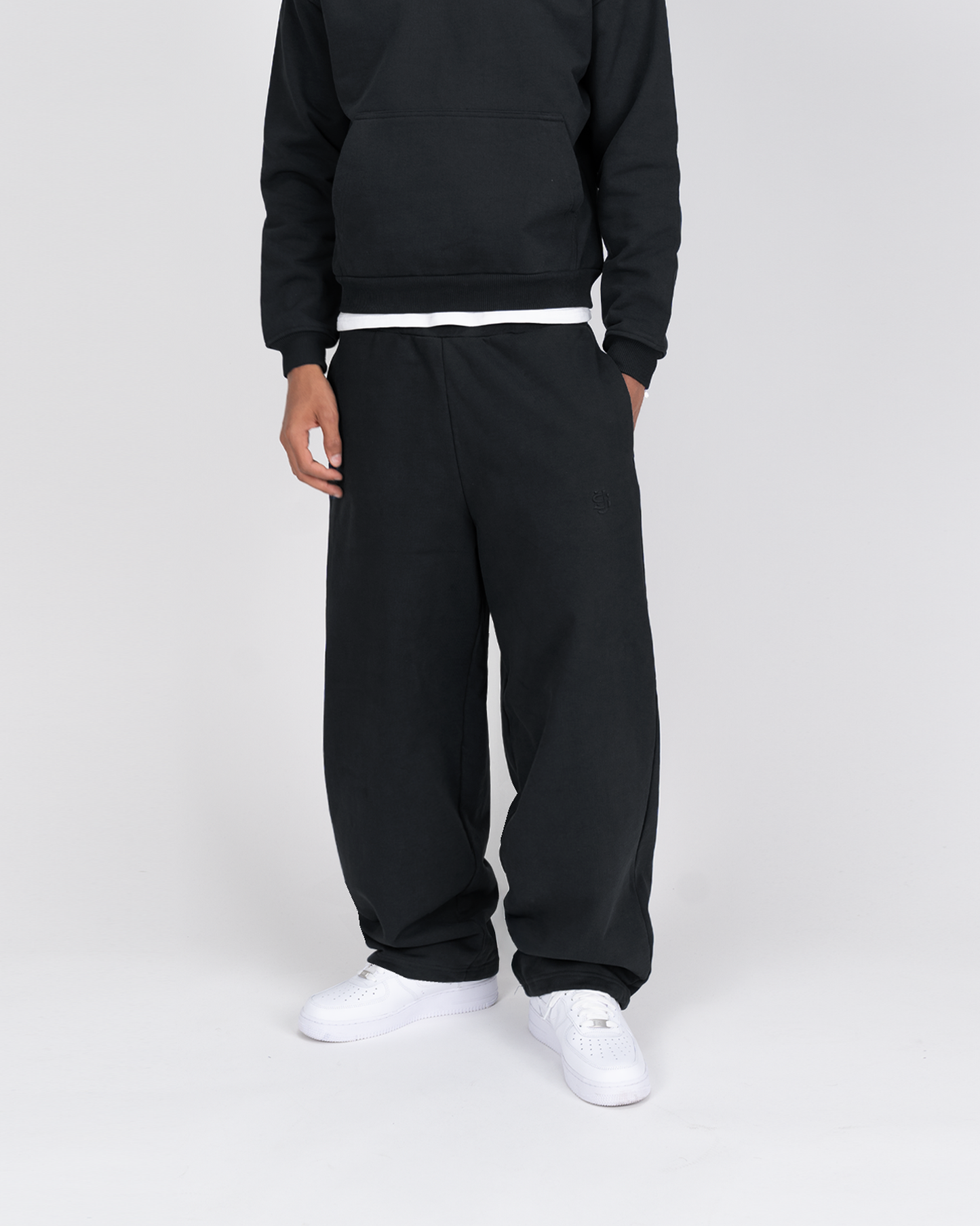 SU BASIC JOGGER - BLACK