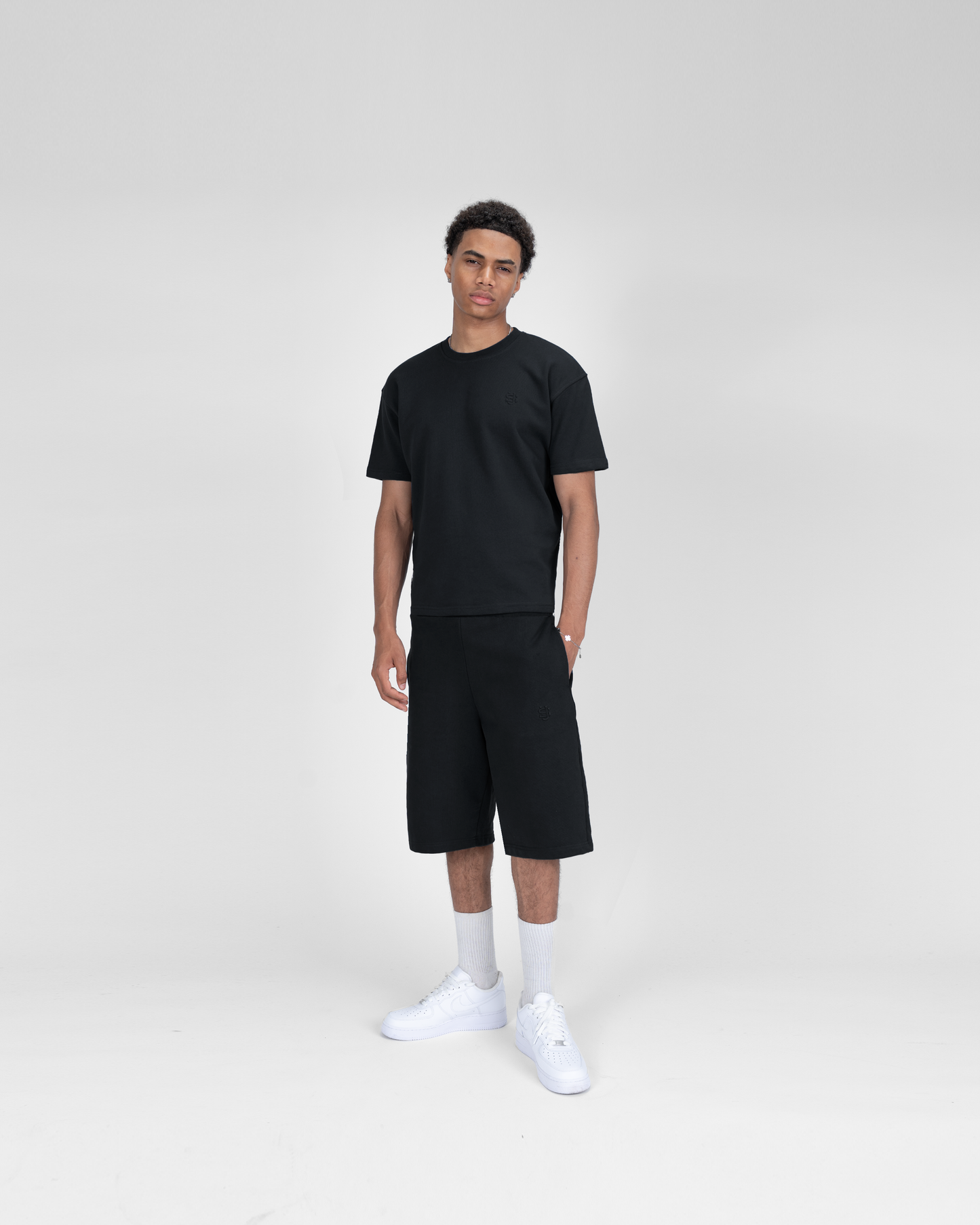 SU REGULAR T-SHIRT - BLACK