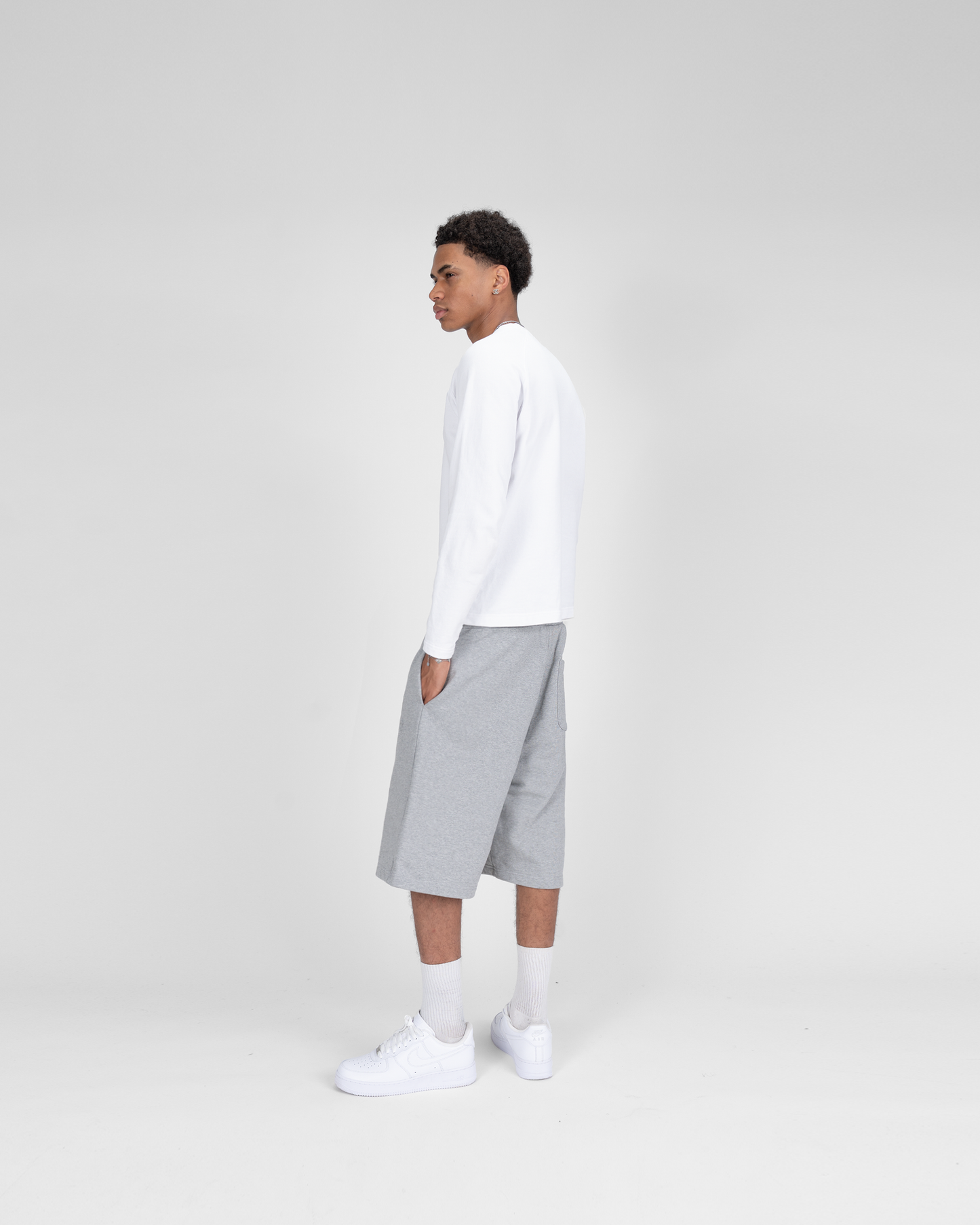 SU LONGSLEEVE - WHITE