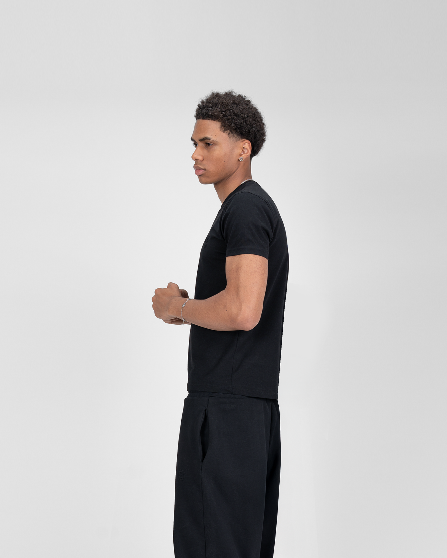SU SLIM FIT T-SHIRT - BLACK