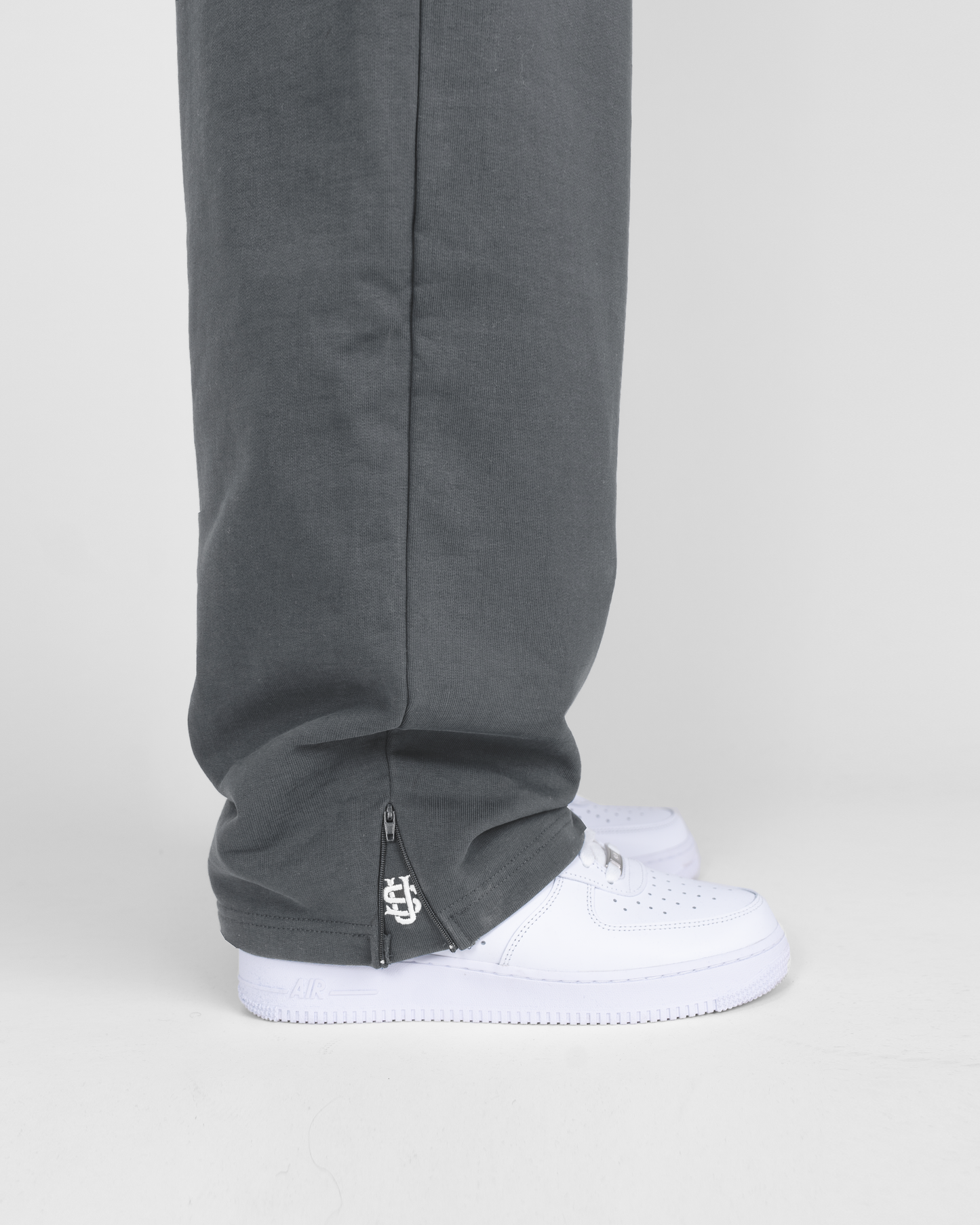 SU ZIP JOGGER - ANTHRAZIT