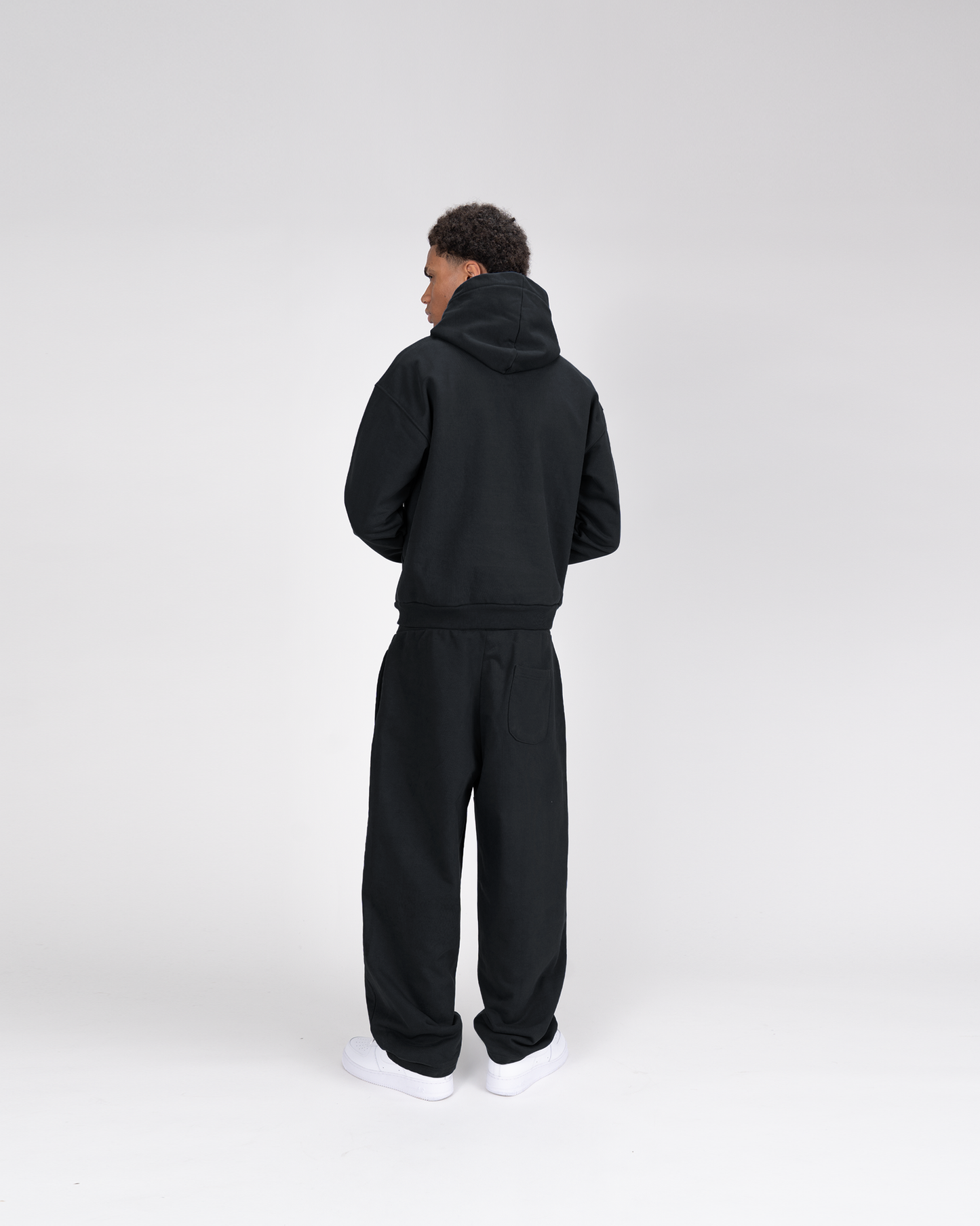 SU BASIC JOGGER - BLACK