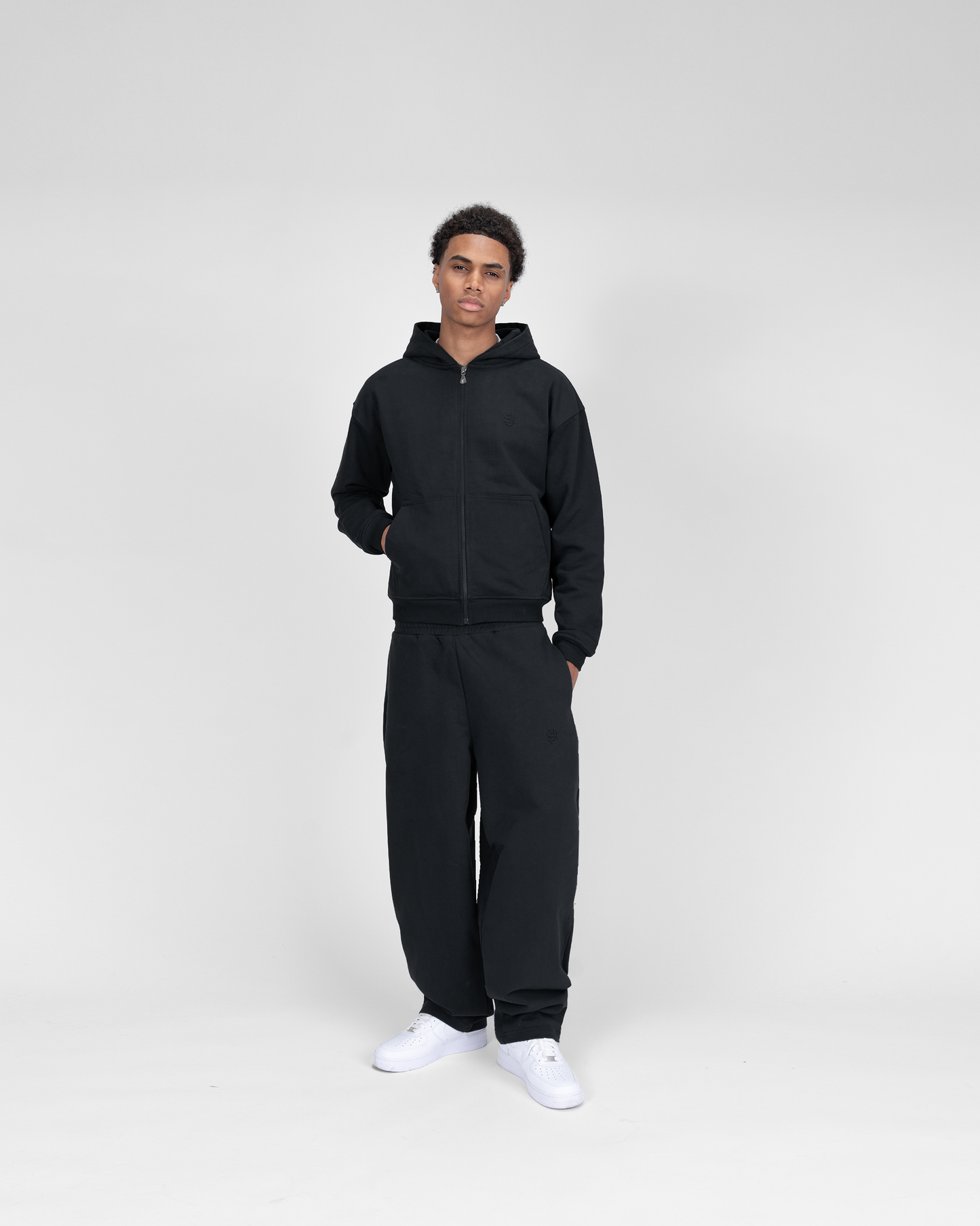 SU ZIP JOGGER - BLACK