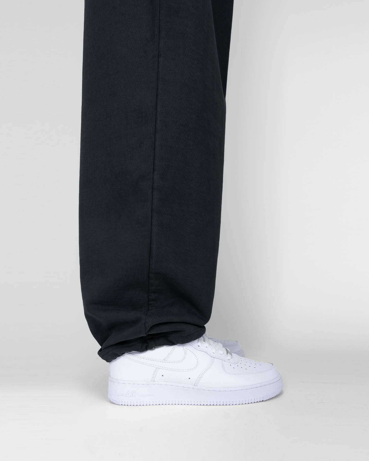 SU BASIC JOGGER - BLACK