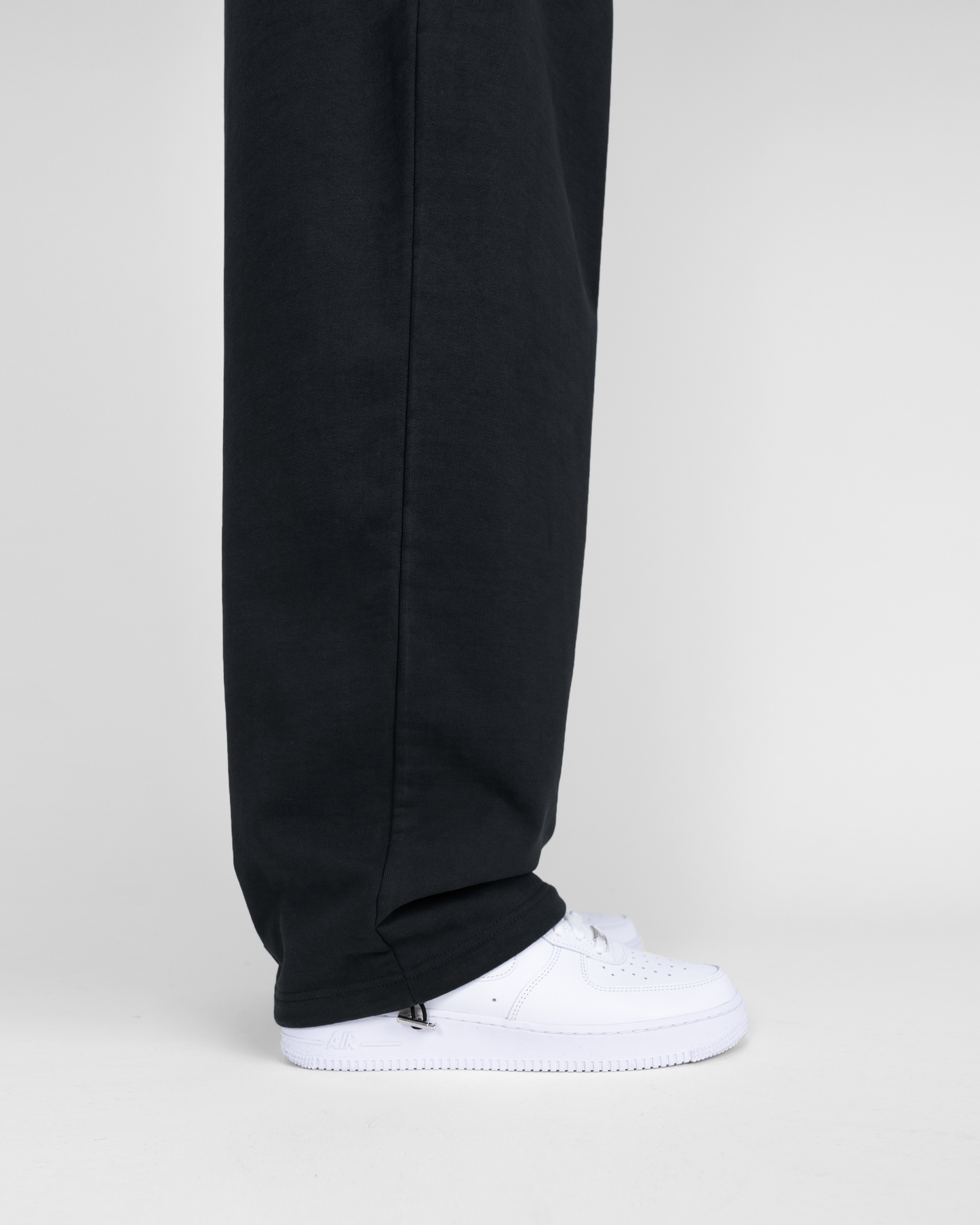 SU BASIC JOGGER - BLACK