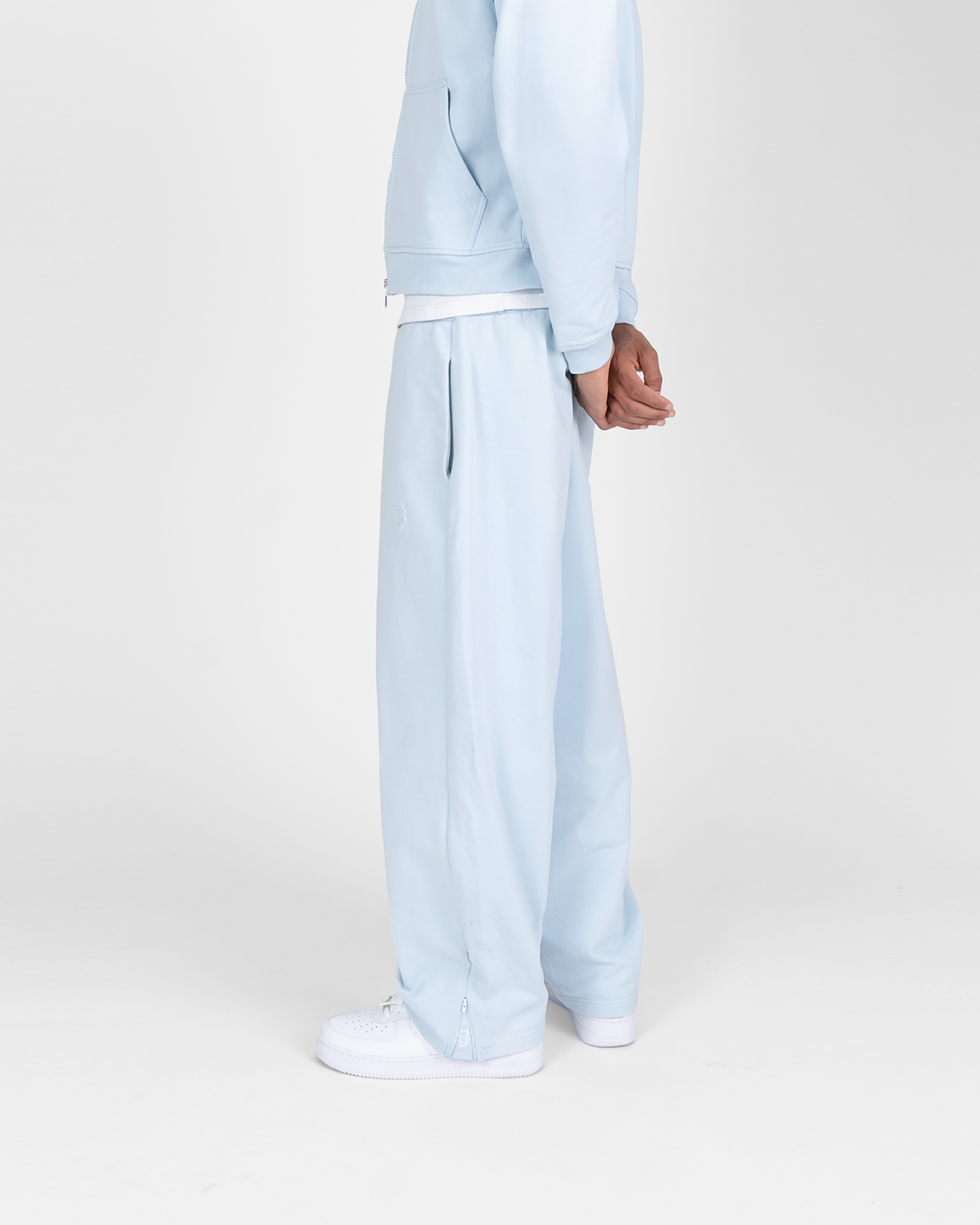 SU ZIP JOGGER - ICE BLUE